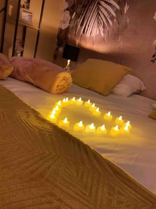 Eden Palm Suite & Spa Berre-l'Etang Hébergement de vacances