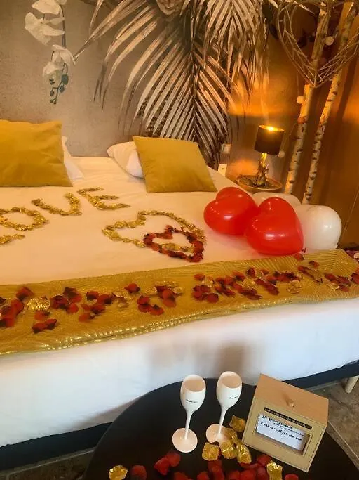 Eden Palm Suite & Spa Berre-l'Etang France