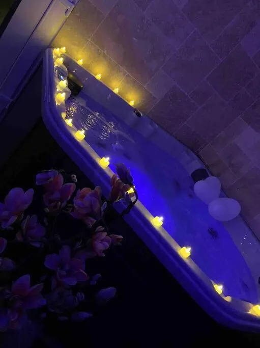 Eden Palm Suite & Spa Berre-l'Etang Holiday home