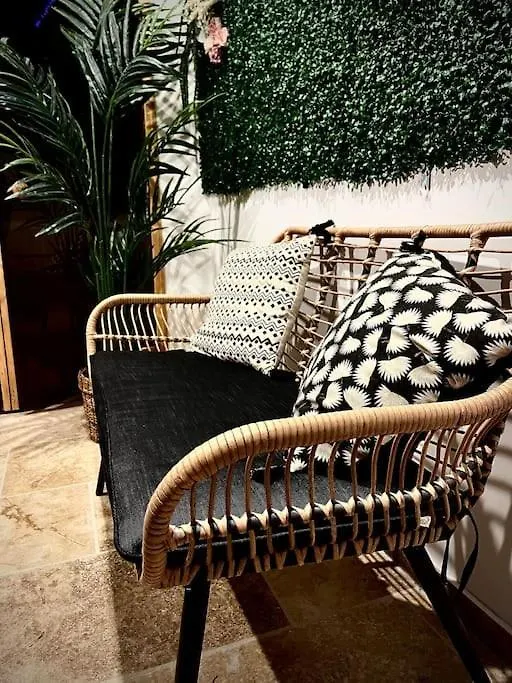 Holiday home Eden Palm Suite & Spa Berre-l'Etang
